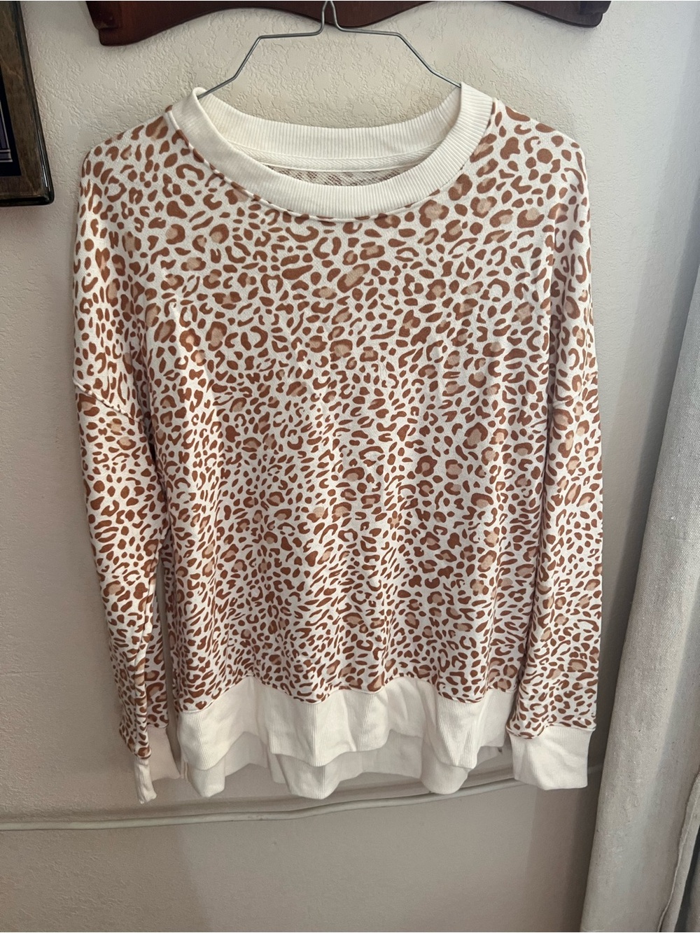 Time and Tru Cream and Brown Leopard Print Pullover Sweatshirt